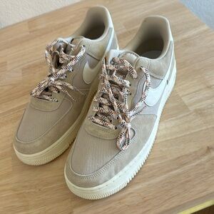 Nike Air sneakers size 10